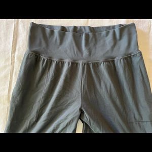 Athleta salutation jogger - LP